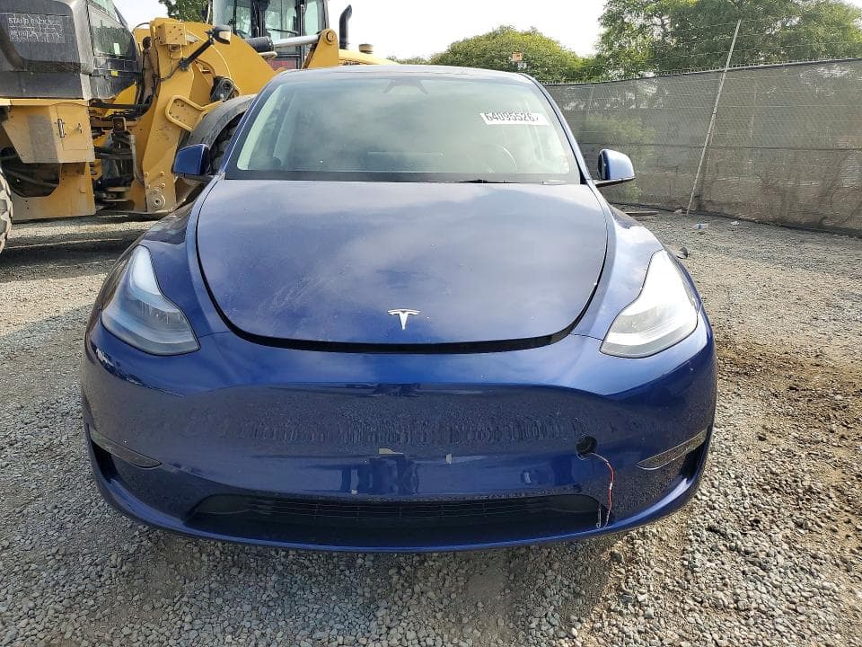 2025 TESLA MODEL Y 5