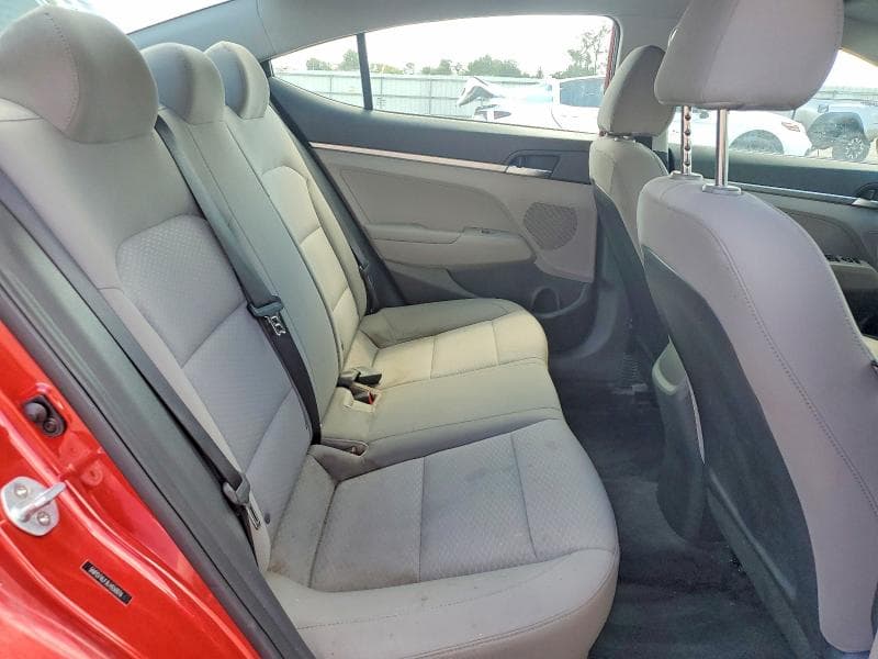 2020 HYUNDAI ELANTRA SE 10