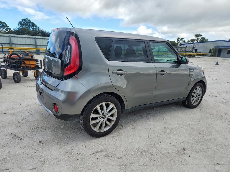 2017 KIA SOUL + 3
