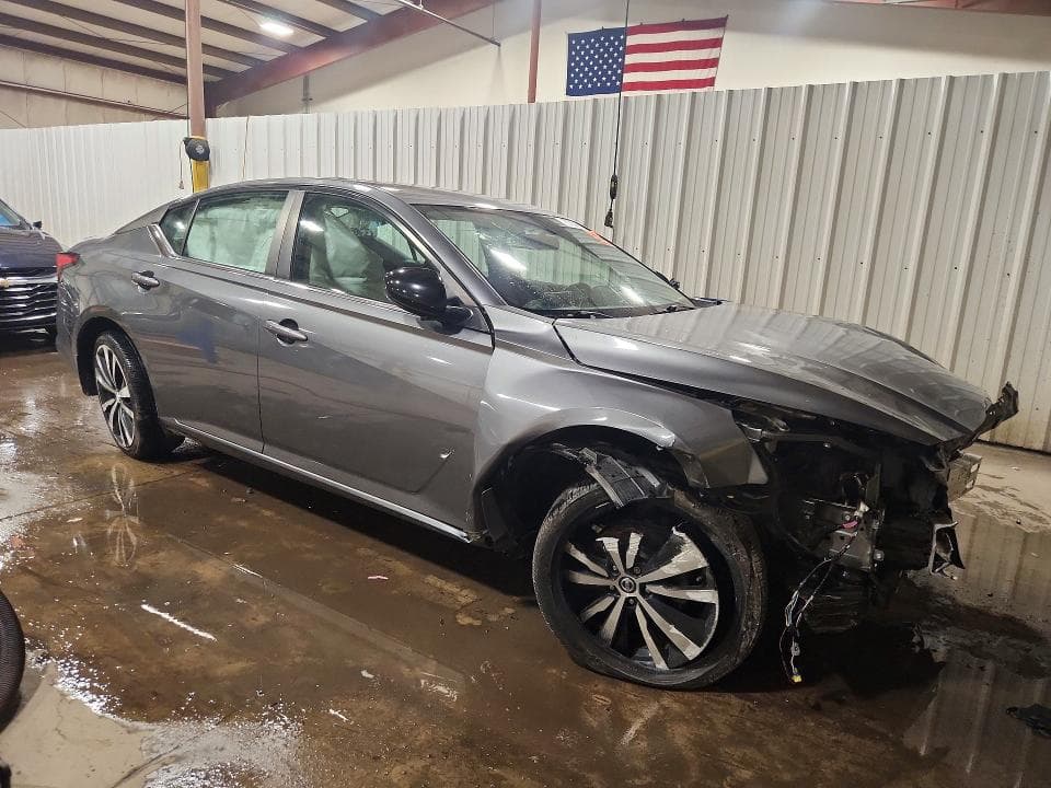 2019 NISSAN ALTIMA SR 4
