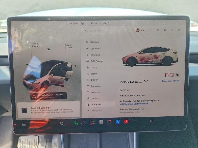 2026 TESLA MODEL Y 9
