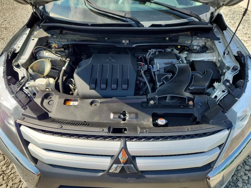 2019 MITSUBISHI ECLIPSE CROSS ES 12