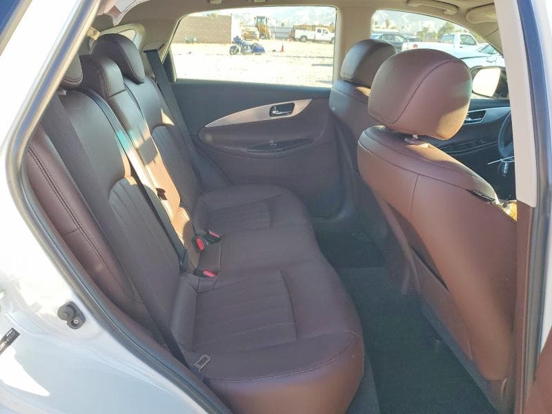 2017 INFINITI QX50 BASE 11