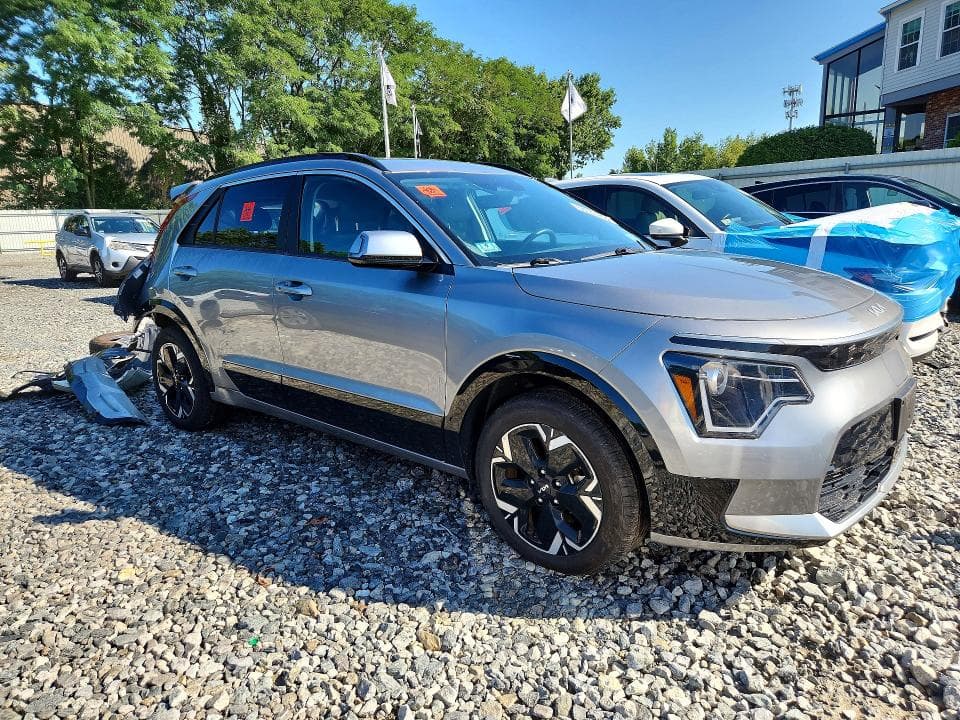 2023 KIA NIRO WIND 4