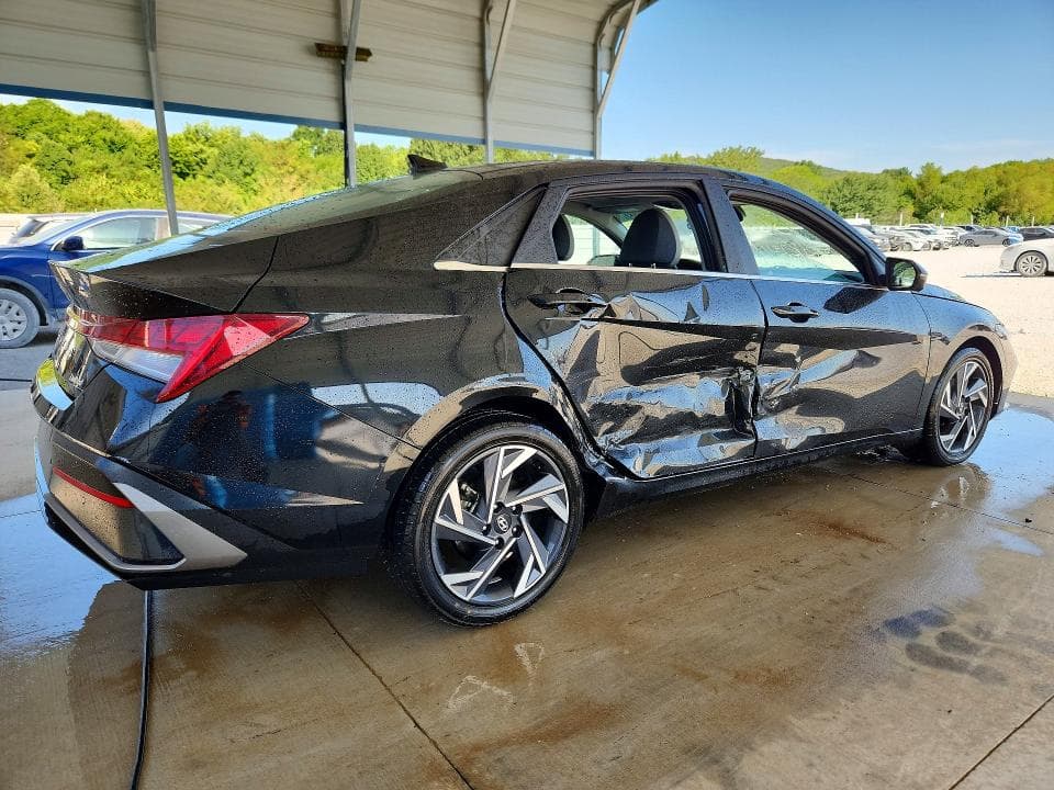 2024 HYUNDAI ELANTRA LIMITED 3
