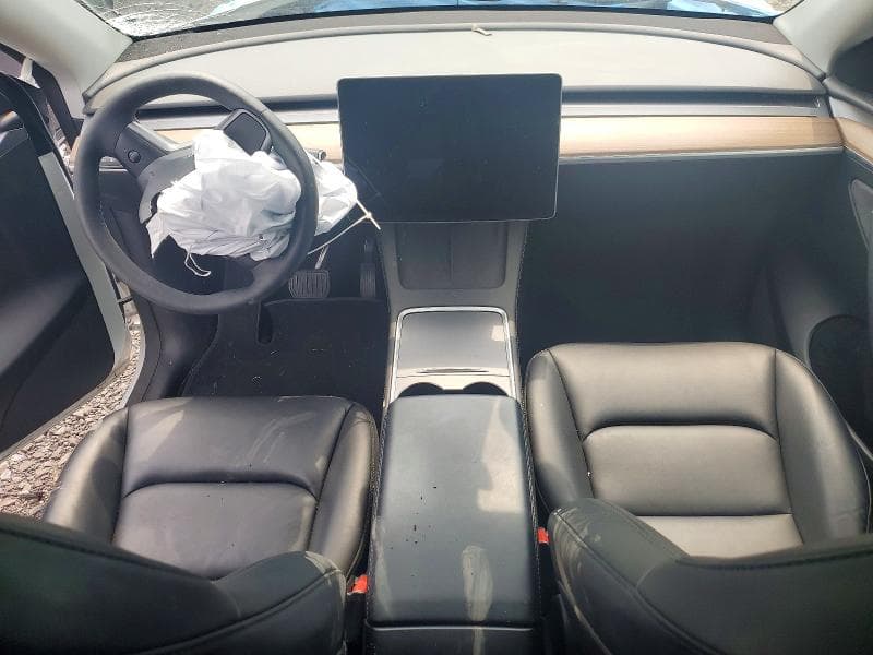 2024 TESLA MODEL Y 8