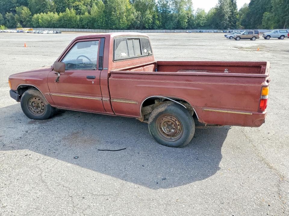 1985 TOYOTA PICKUP 1/2 TON RN50 2