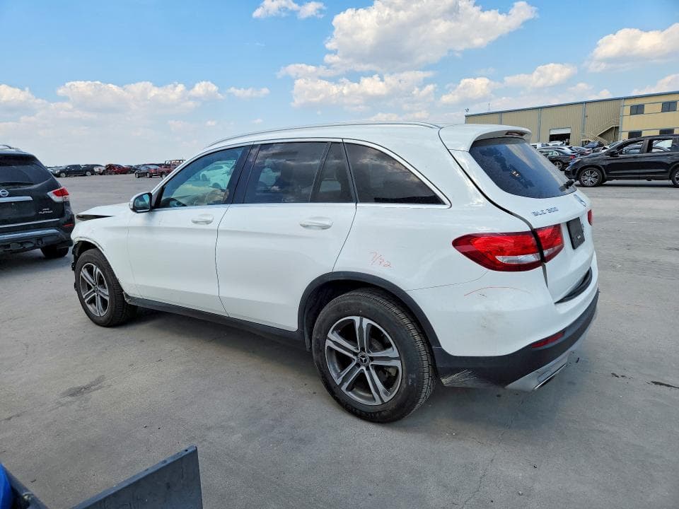 2019 MERCEDES-BENZ GLC 300 4MATIC 2