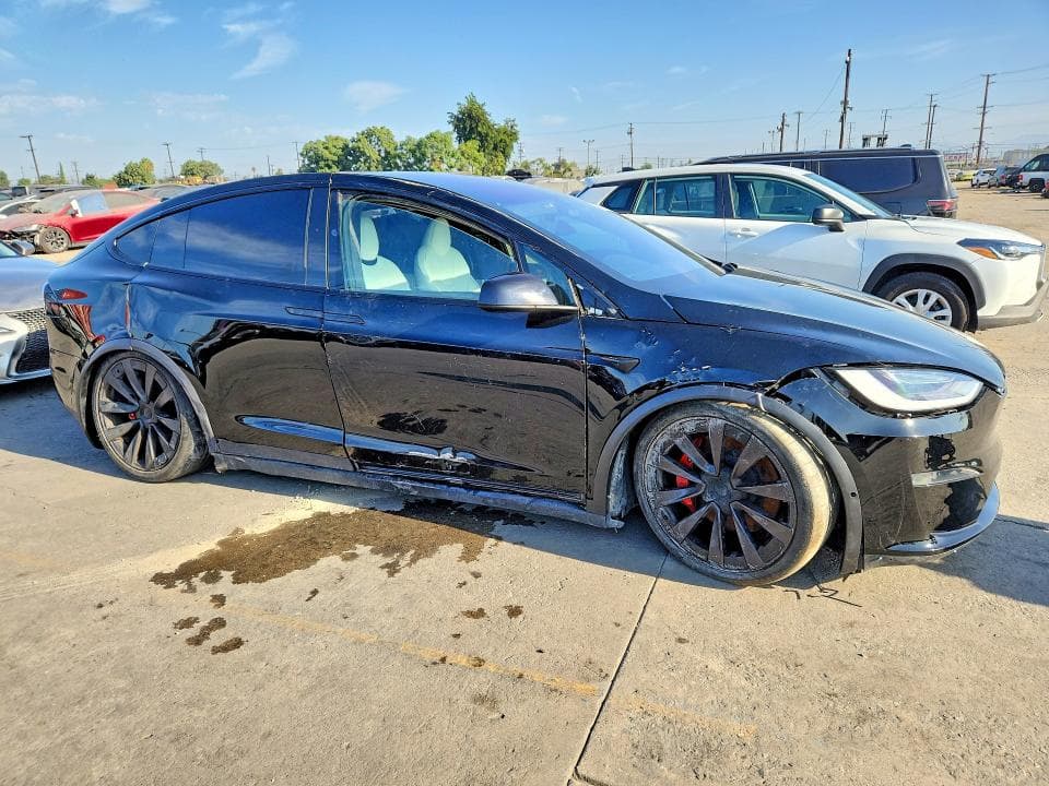 2023 TESLA MODEL X 4