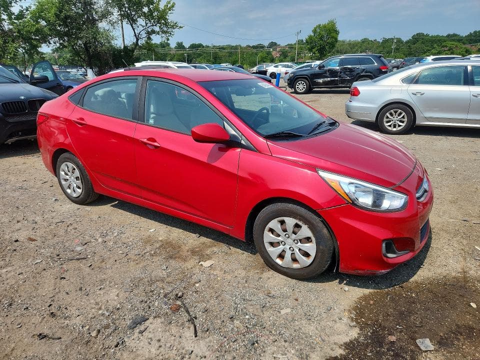 2017 HYUNDAI ACCENT SE 4