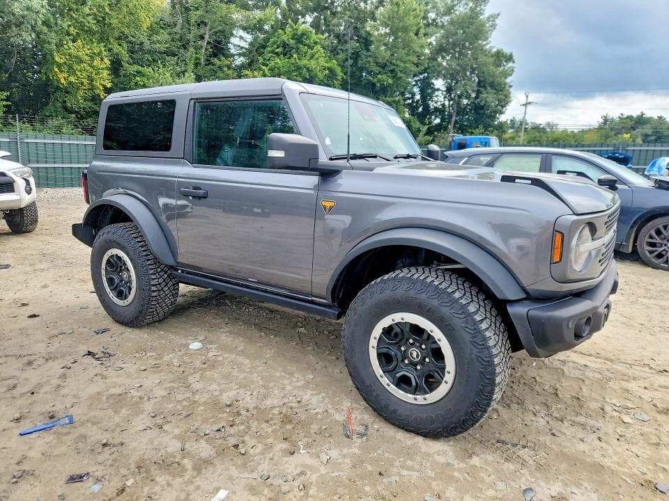 2023 FORD BRONCO BASE 4