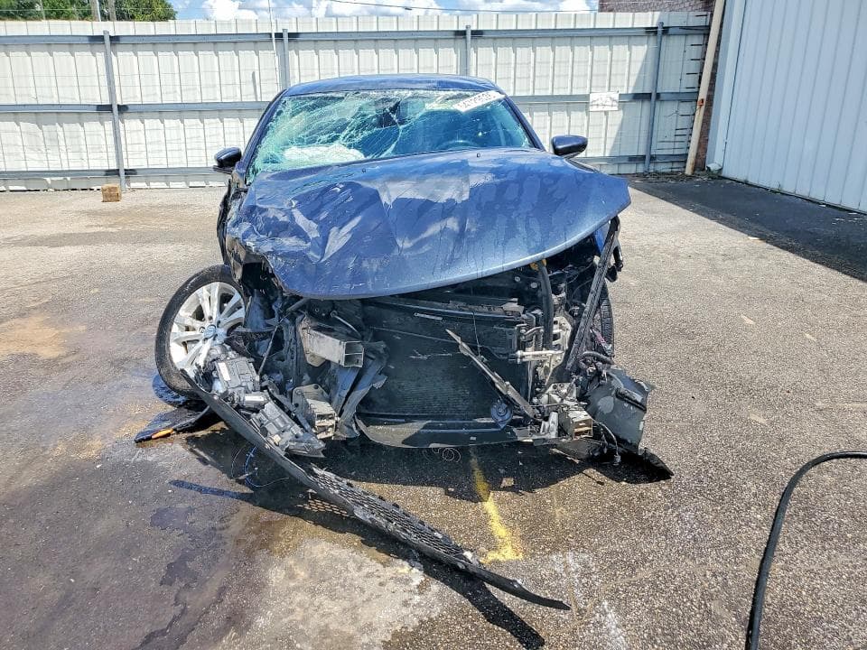 2017 CHRYSLER 200 LIMITED 5