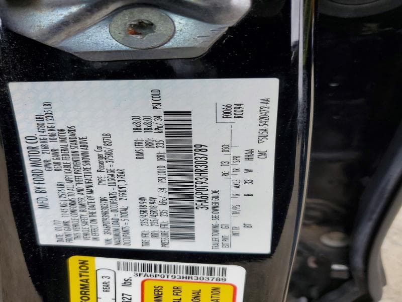 2017 FORD FUSION SE 13