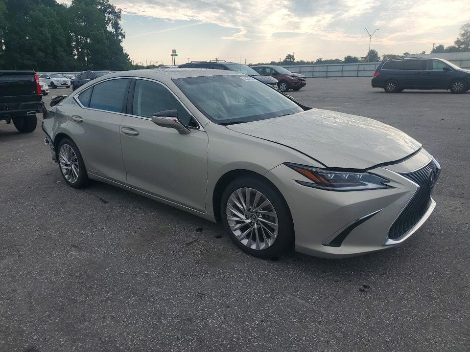 2020 LEXUS ES 300H ULTRA LUXURY 4