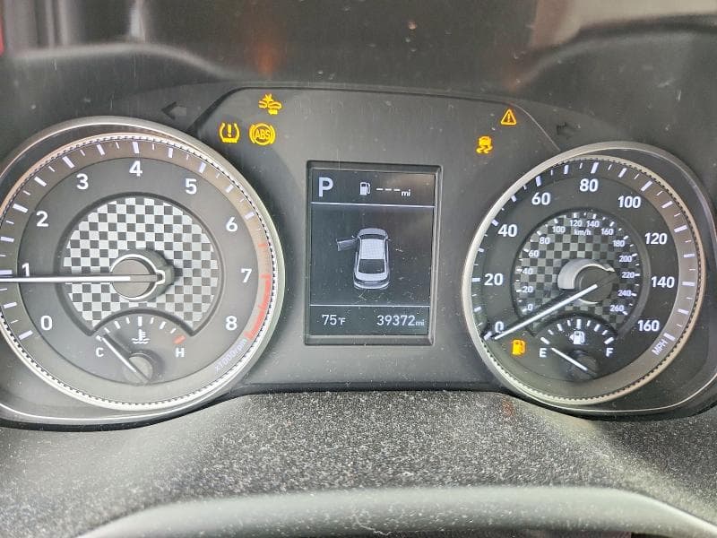2020 HYUNDAI ELANTRA SEL 9