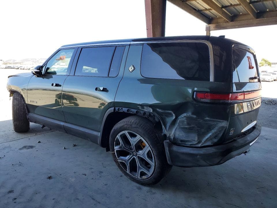 2023 RIVIAN R1S ADVENTURE 2