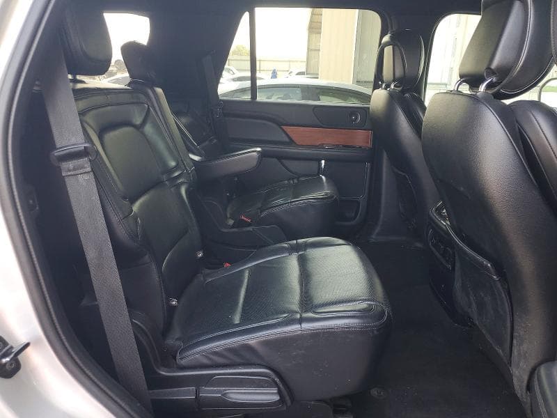 2019 LINCOLN NAVIGATOR SELECT 11
