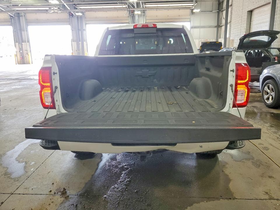 2017 CHEVROLET SILVERADO K1500 LTZ 6