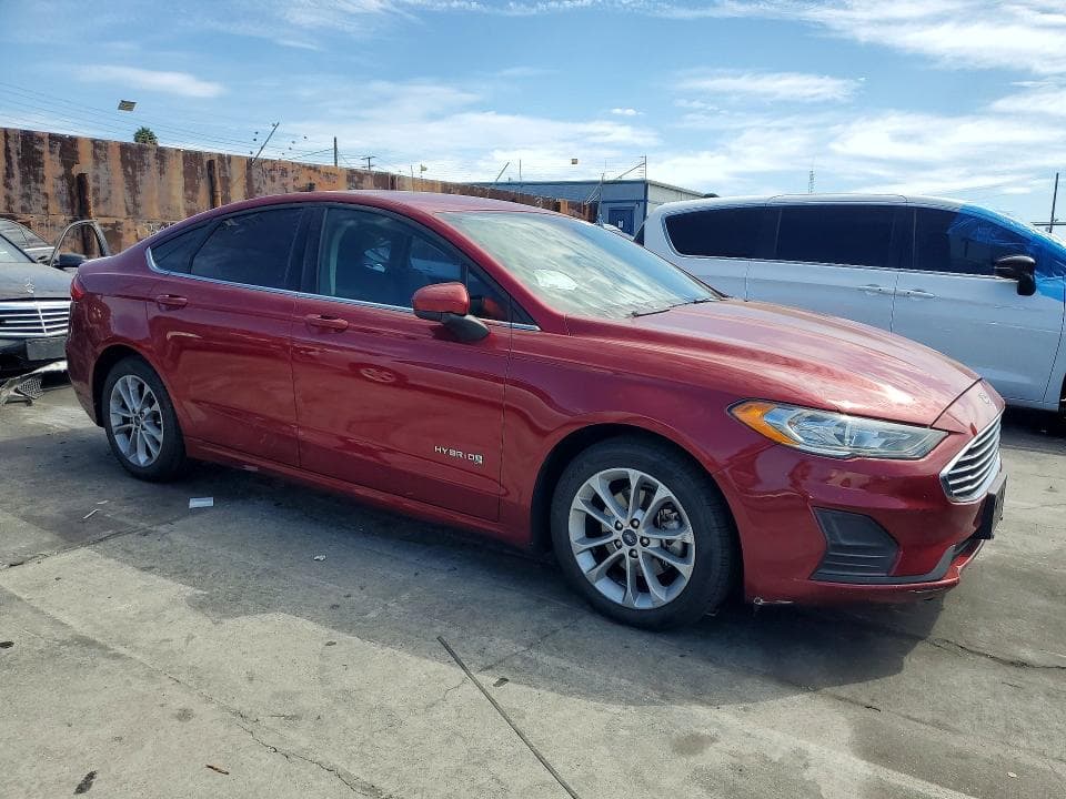 2019 FORD FUSION SE 4