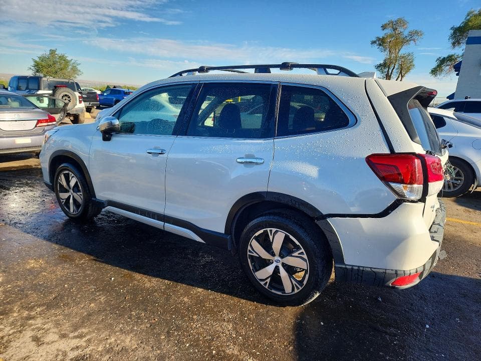 2019 SUBARU FORESTER TOURING 2