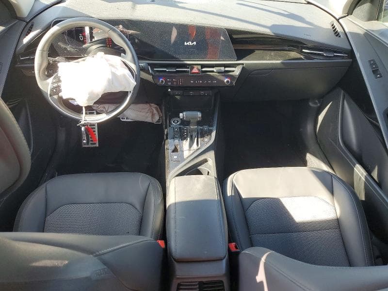 2023 KIA NIRO EX 8