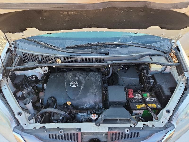 2017 TOYOTA SIENNA XLE 8-PASSENGER 12