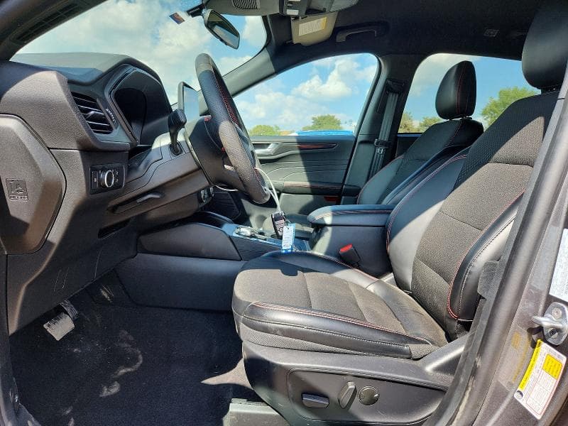 2025 FORD ESCAPE ST LINE 7