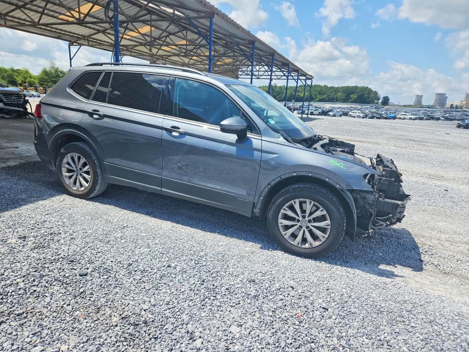 2018 VOLKSWAGEN TIGUAN S 4