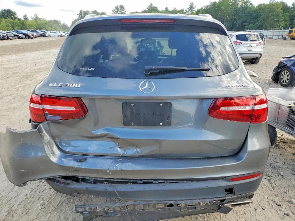 2017 MERCEDES-BENZ GLC 300 4MATIC 6