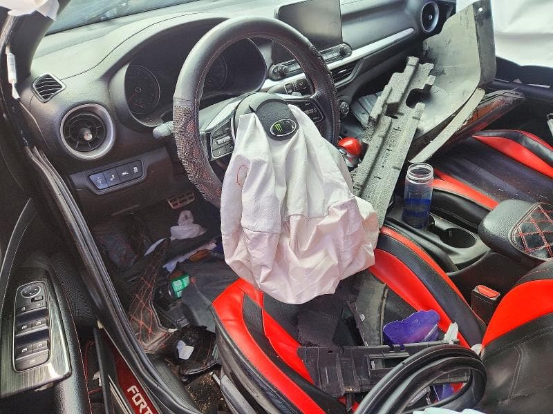 2021 KIA FORTE GT 8