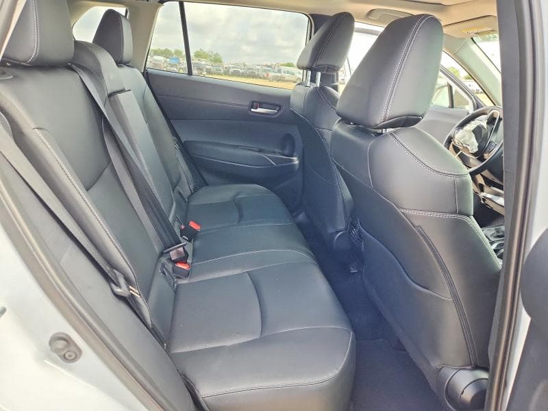 2024 TOYOTA COROLLA CROSS XLE 11