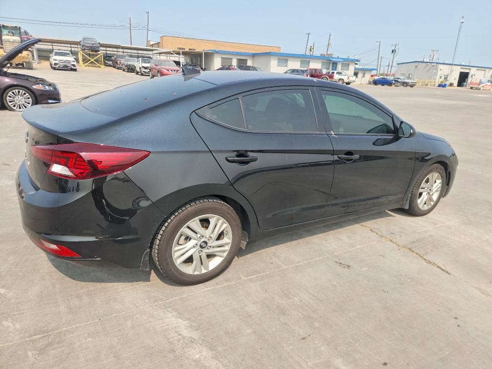 2020 HYUNDAI ELANTRA SEL 3