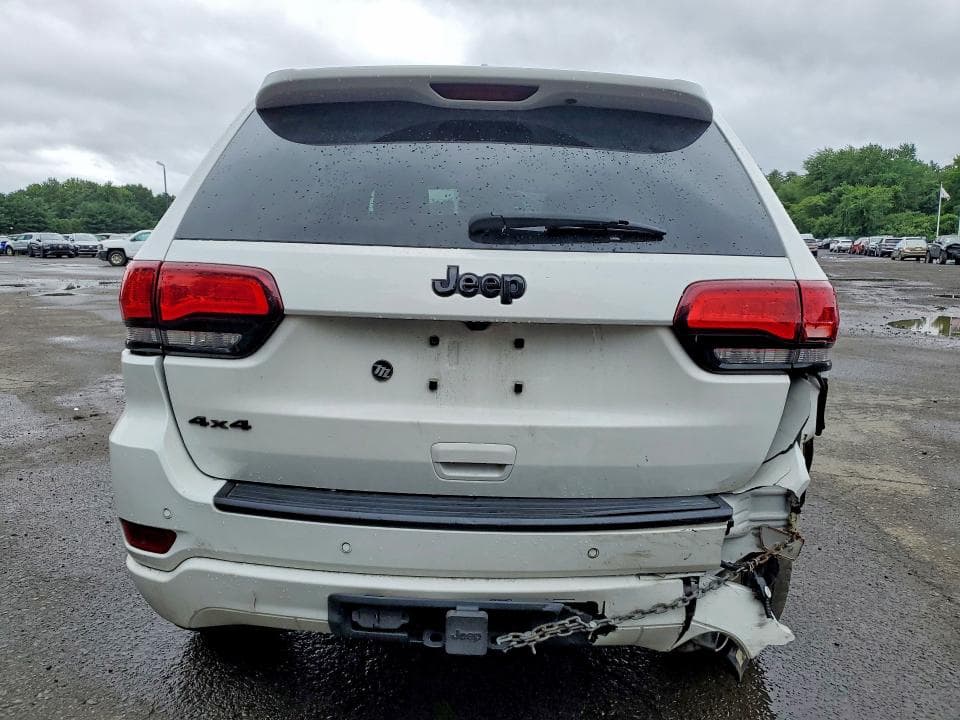 2022 JEEP GRAND CHEROKEE LAREDO E 6
