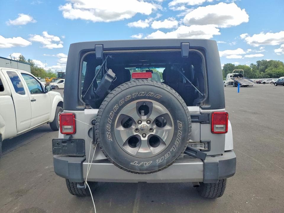 2018 JEEP WRANGLER UNLIMITED SAHARA 6