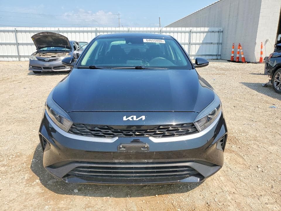 2022 KIA FORTE LXS 5