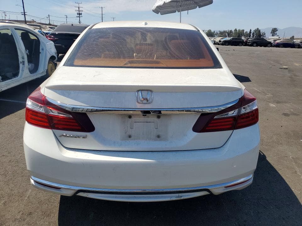 2017 HONDA ACCORD EX 6