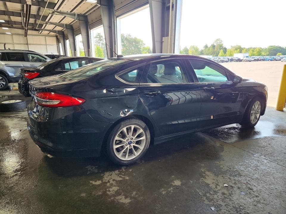 2017 FORD FUSION SE 3