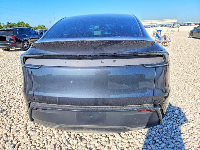 2026 TESLA MODEL Y 6