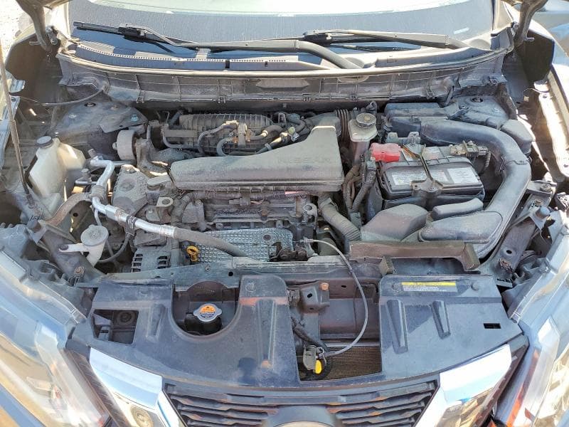 2018 NISSAN ROGUE S 11