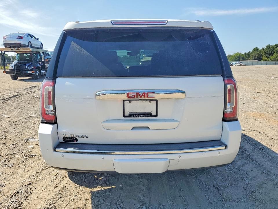 2018 GMC YUKON DENALI 6