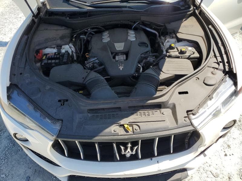 2018 MASERATI LEVANTE LUXURY 12