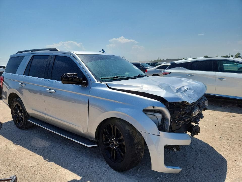 2022 FORD EXPEDITION XLT 4