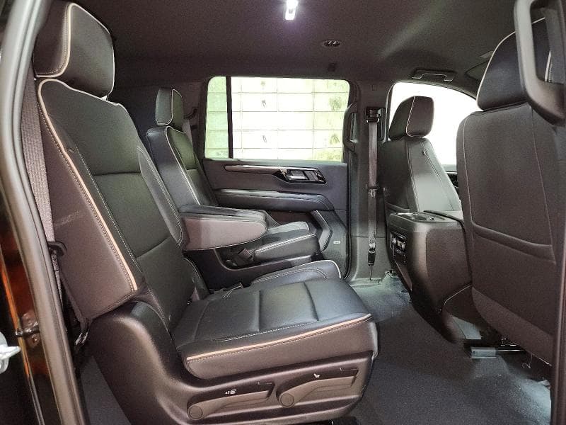 2025 CHEVROLET SUBURBAN K1500 PREMIER 11