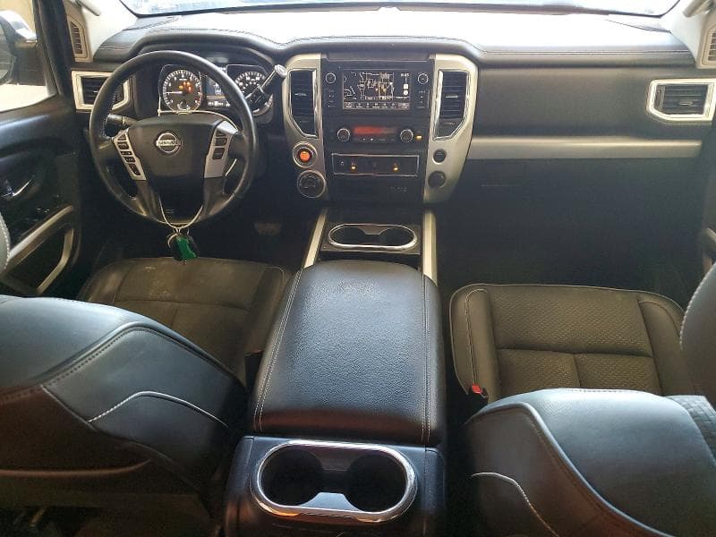 2019 NISSAN TITAN PRO-4X 8