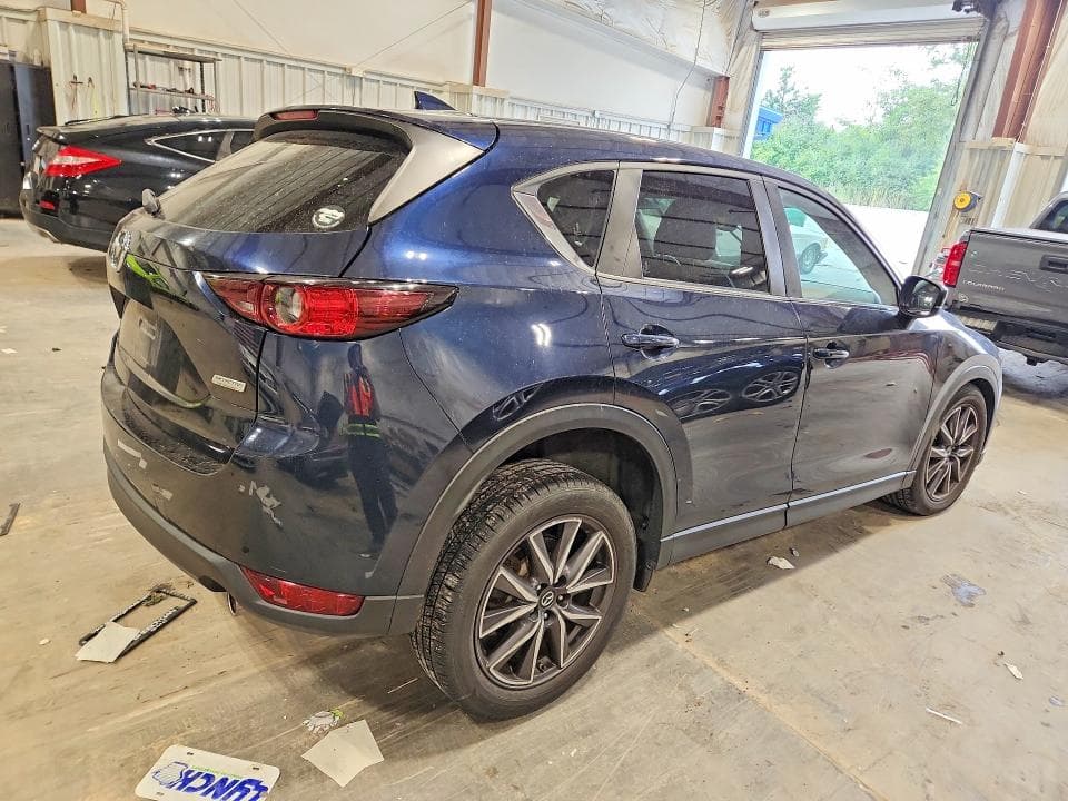 2018 MAZDA CX-5 TOURING 3