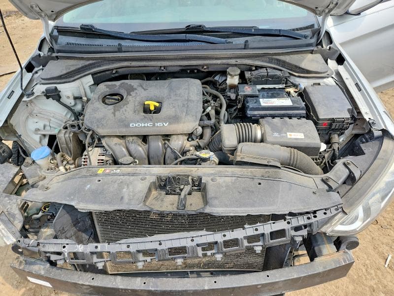 2017 HYUNDAI ELANTRA SE 11