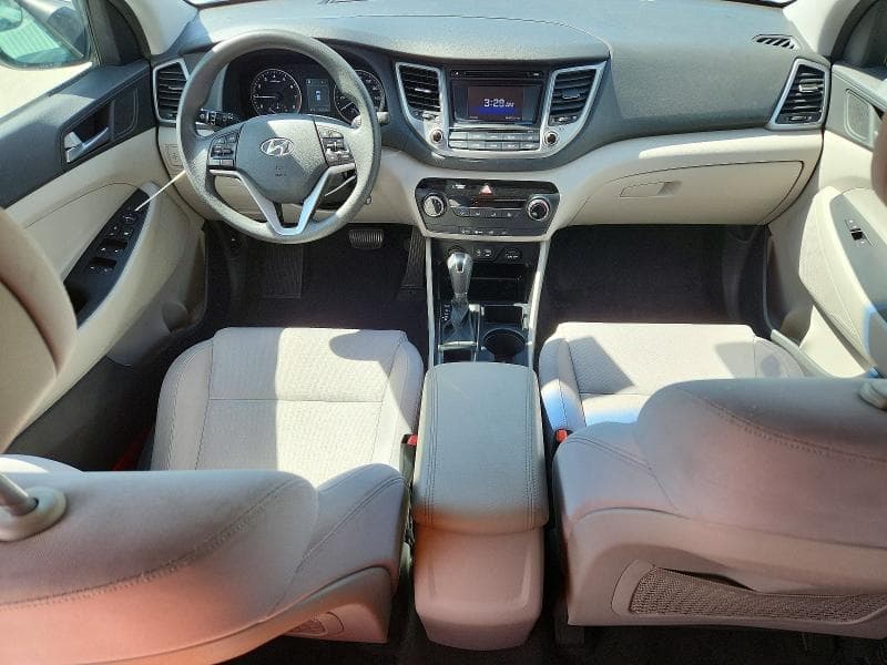 2017 HYUNDAI TUCSON SE 8