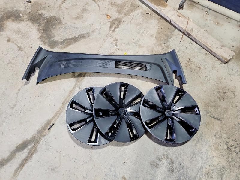 2024 TESLA MODEL 3 12
