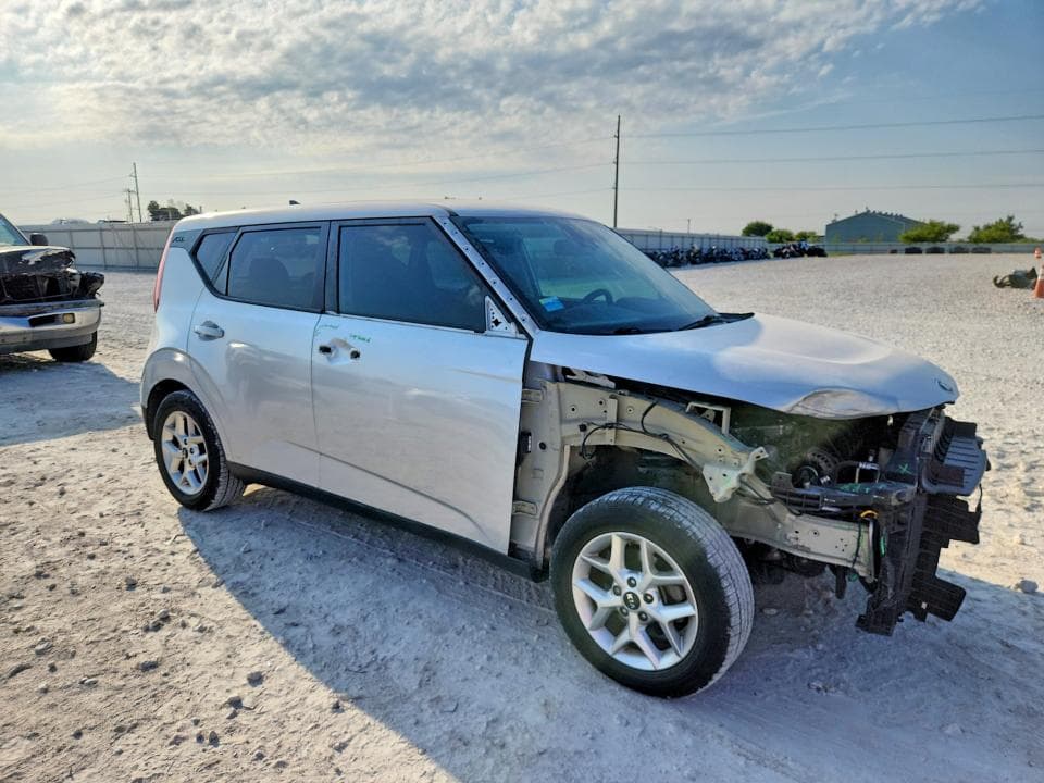 2020 KIA SOUL S 4