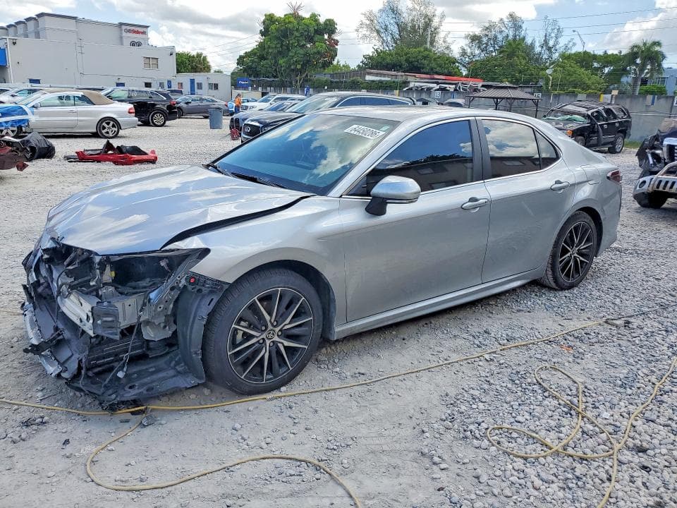 2024 TOYOTA CAMRY HYBRID SE - 1